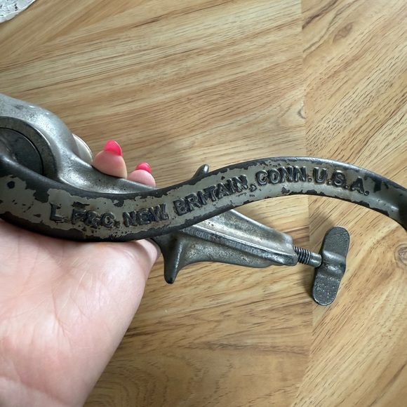 Vintage Meat Grinder Universal No. 2 Food Hand Crank Made In USA - Picture 3 of 7